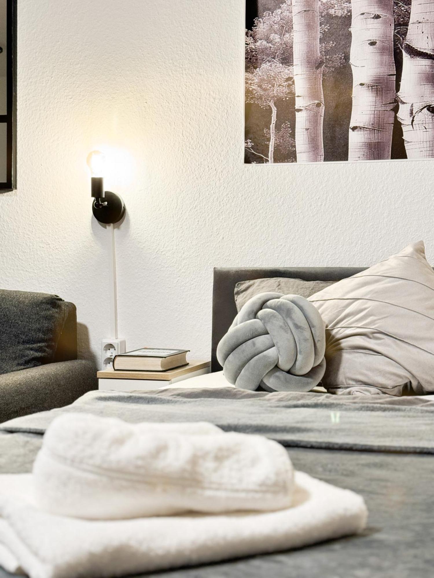 Modern Living In Karlsruhe - Frieden Apartments Eksteriør billede